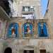 Autore del restyling  il 70enne artista barese Angelo Guaragno...